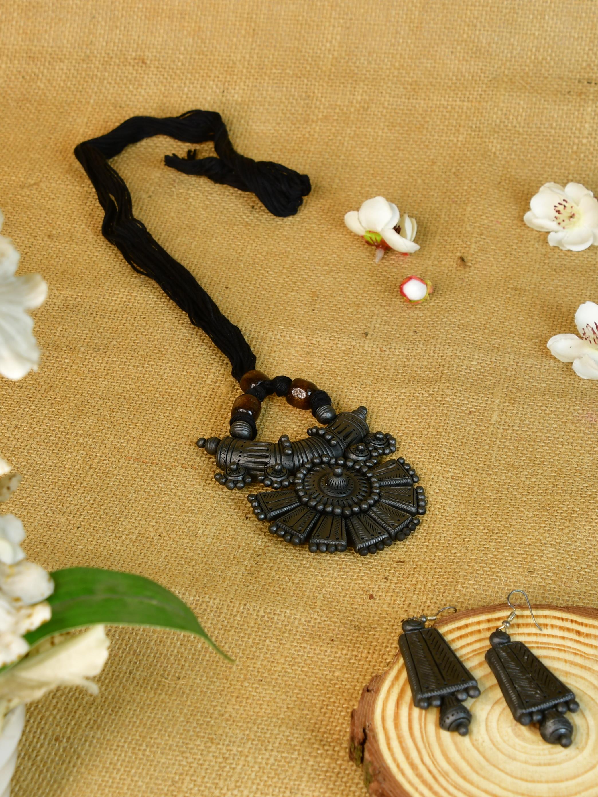 Sowpeace Handcrafted Terracotta Necklace: Crescent Pendant with Petal Design